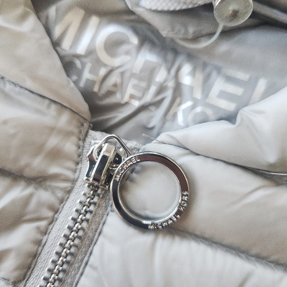 NWT Michael Kors XS Down Jacket Silver Packable - Picture 2 of 14